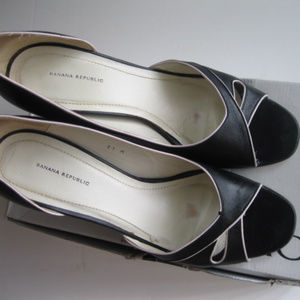 Banana Republic Black (pink) Heels "Maddie" 11M